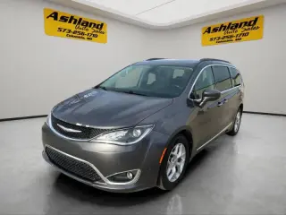 2017 Chrysler Pacifica Touring Plus