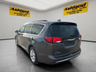 2017 Chrysler Pacifica Touring Plus