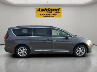 2017 Chrysler Pacifica Touring Plus