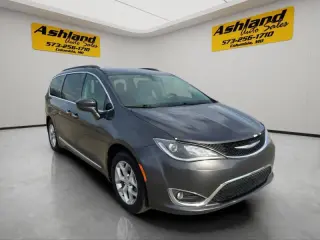 2017 Chrysler Pacifica Touring Plus