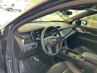 Cadillac XT5 2023 Premium Luxury 4dr SUV