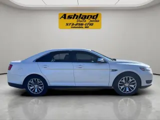 2017 Ford Taurus Limited