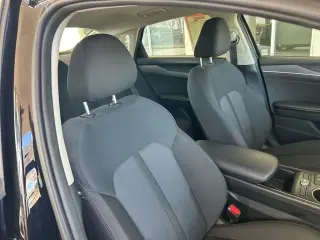 Kia K5 2022 LXS 4dr Sedan