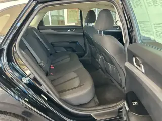 Kia K5 2022 LXS 4dr Sedan