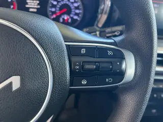 Kia K5 2022 LXS 4dr Sedan