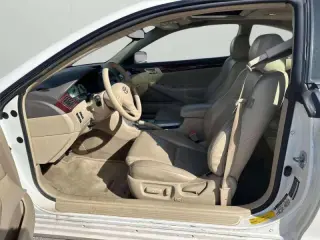 2004 Toyota Camry Solara SLE V6