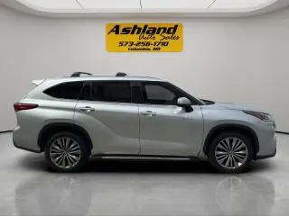 2021 Toyota Highlander Hybrid Platinum