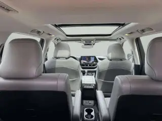 2021 Toyota Highlander Hybrid Platinum