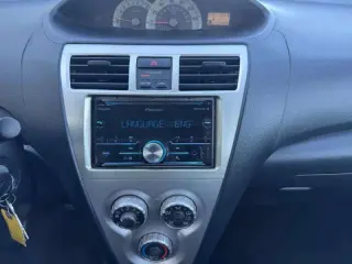 2007 Toyota Yaris