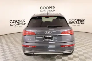 Audi Q5 2023 AWD quattro Premium 40 TFSI 4dr SUV