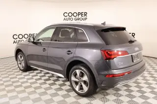 Audi Q5 2023 AWD quattro Premium 40 TFSI 4dr SUV