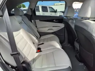 Kia Sorento 2019 SX Limited V6 4dr SUV