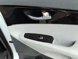 Kia Sorento 2019 SX Limited V6 4dr SUV