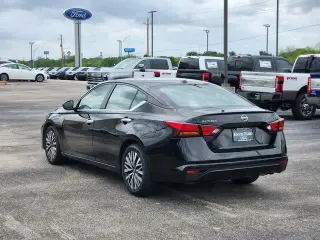 Nissan Altima 2023 2.5 SV 4dr Sedan