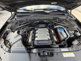 2012 Audi Q5 3.2 quattro Premium Plus