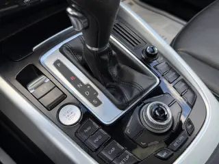 2012 Audi Q5 3.2 quattro Premium Plus