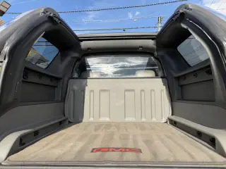 2004 GMC Envoy XUV SLT