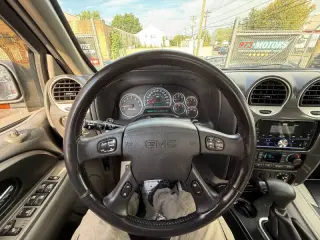 2004 GMC Envoy XUV SLT