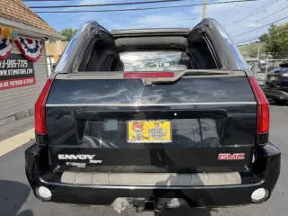 2004 GMC Envoy XUV SLT