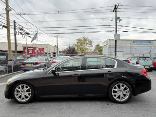 2010 Infiniti G37 Sedan x Anniversary Edition