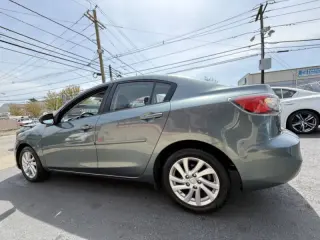 2012 Mazda MAZDA3 i Touring