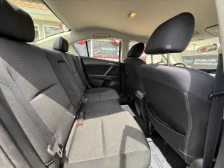 2012 Mazda MAZDA3 i Touring