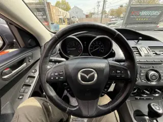 2012 Mazda MAZDA3 i Touring