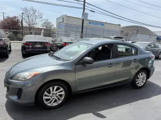 2012 Mazda MAZDA3 i Touring