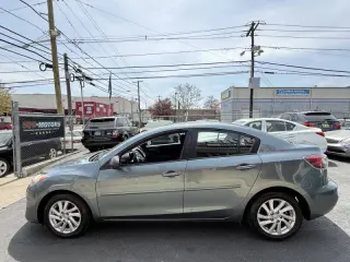 2012 Mazda MAZDA3 i Touring