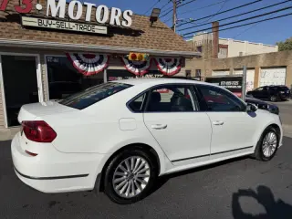 2016 Volkswagen Passat 1.8T SE