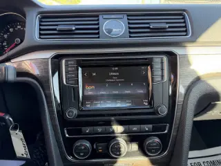 2016 Volkswagen Passat 1.8T SE