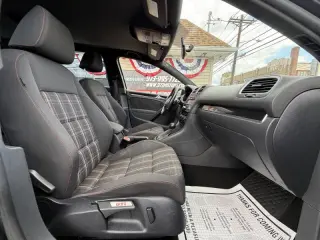 2013 Volkswagen GTI Wolfsburg Edition