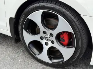 2012 Volkswagen GTI Base PZEV
