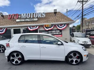 2012 Volkswagen GTI Base PZEV