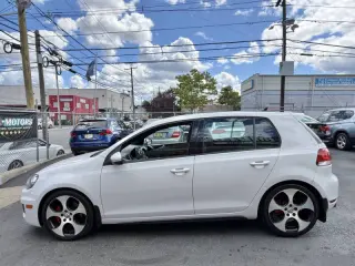 2012 Volkswagen GTI Base PZEV