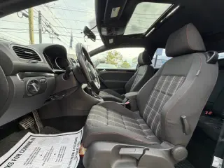 2012 Volkswagen GTI Base PZEV