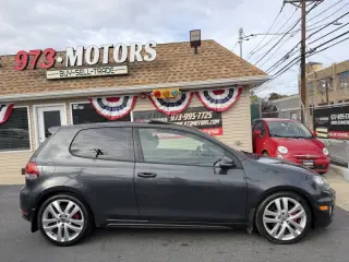 2012 Volkswagen GTI Base PZEV
