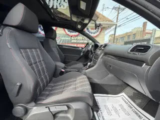 2012 Volkswagen GTI Base PZEV