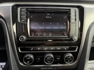 2017 Volkswagen Passat 1.8T R-Line