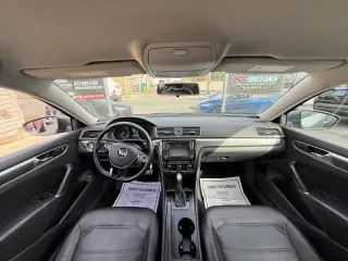 2017 Volkswagen Passat 1.8T R-Line