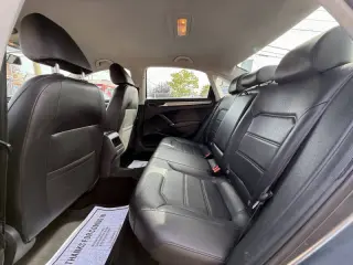 2017 Volkswagen Passat 1.8T R-Line