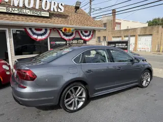 2017 Volkswagen Passat 1.8T R-Line