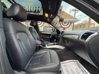 2012 Audi Q5 3.2 quattro Premium Plus
