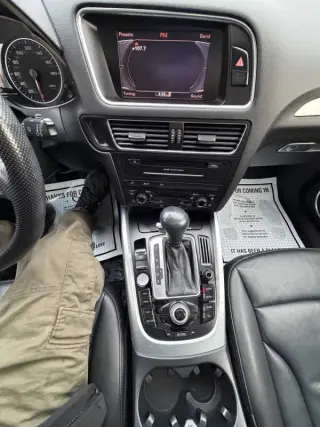 2012 Audi Q5 3.2 quattro Premium Plus