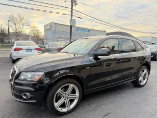 2012 Audi Q5 3.2 quattro Premium Plus