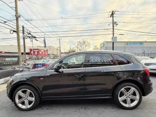 2012 Audi Q5 3.2 quattro Premium Plus