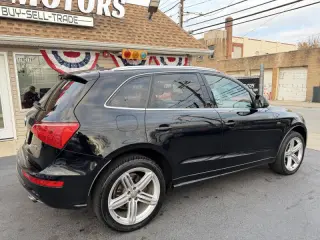 2012 Audi Q5 3.2 quattro Premium Plus