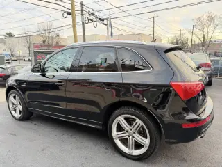 2012 Audi Q5 3.2 quattro Premium Plus