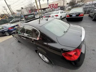 2009 Infiniti G37 Sedan x