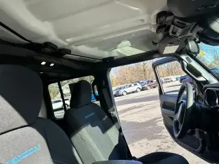 Jeep Wrangler 2025 4x4 Rubicon 4xe 4dr SUV